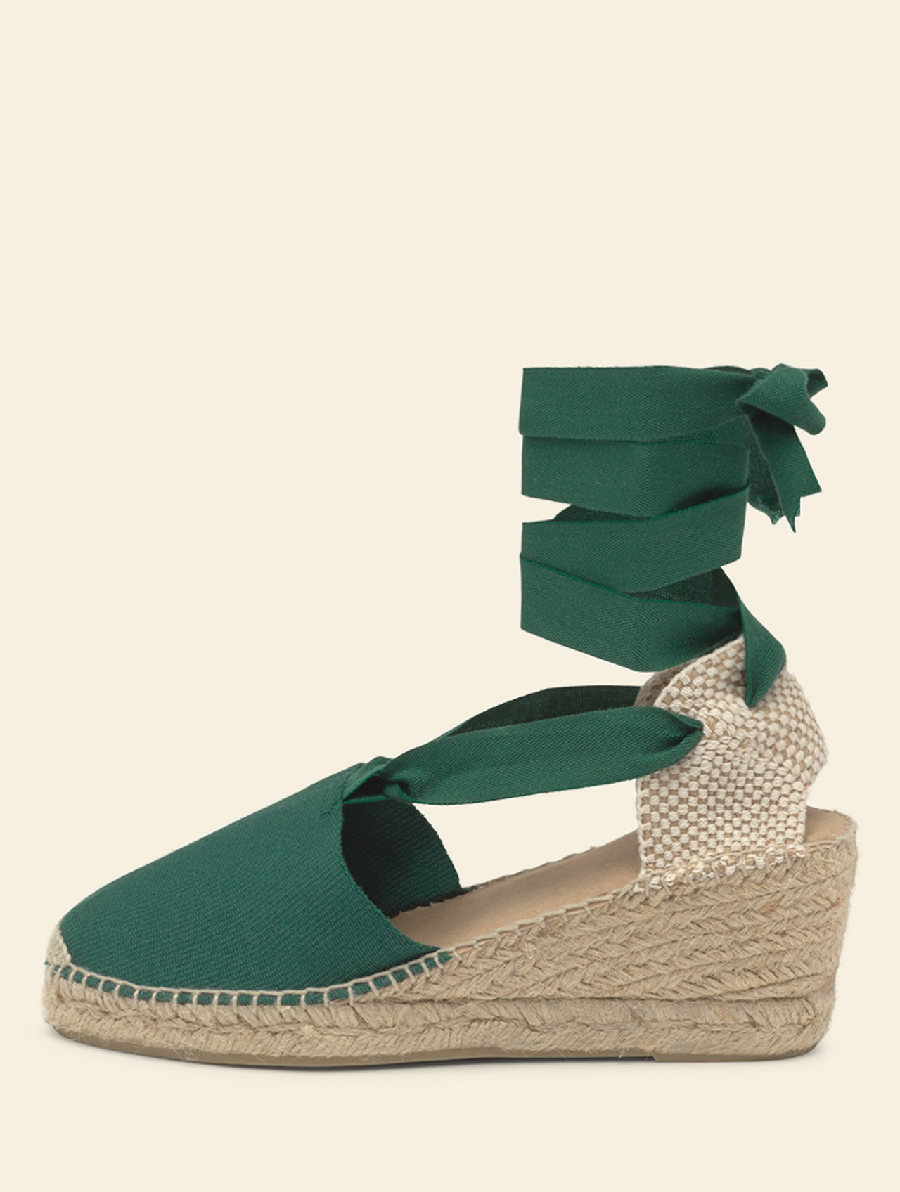 Lace up woman Valenciana espadrille handmade, natural yute wedge about 6 cm. Various colors available. Padded insole Comfortable tie up espadrille made by La Manual Alpargatera Barcelona. Green color