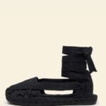 Alpargata tradicional mujer, suela negra, con cintas, modelo pinxo, la favorita de Salvador Dalí