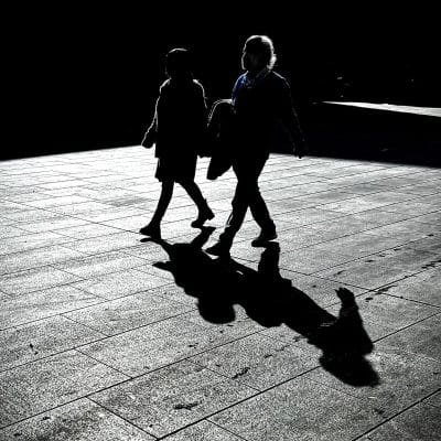 ombres_contrallums_gotic_la_manual_alpargatera_backlights_shadows_barcelona_images_6-de-51-scaled
